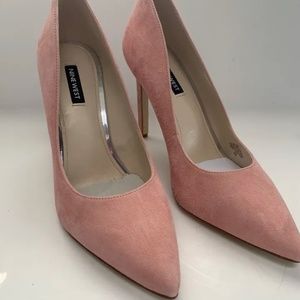 Nine West Heels Pumps Tatiana Pink suede size 10 NWOB Leather Uppers